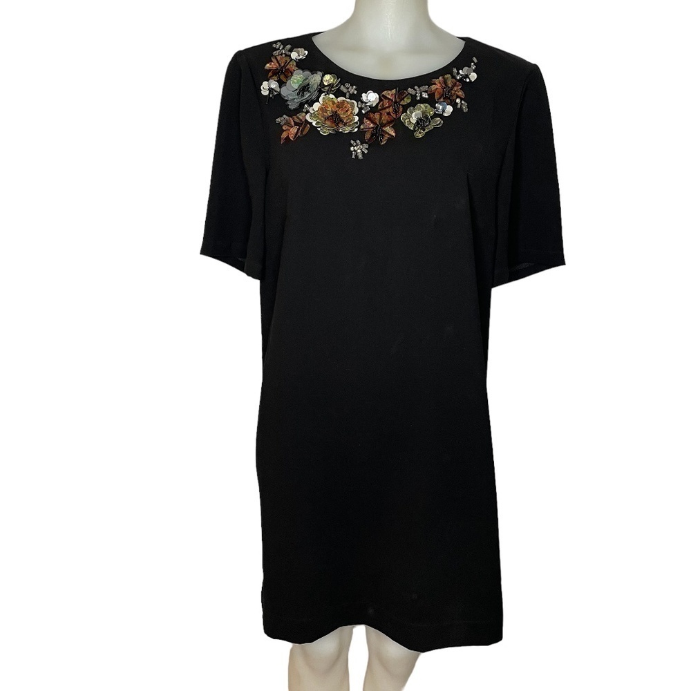 Black Shirt Dress With Flower Palettes 🤍